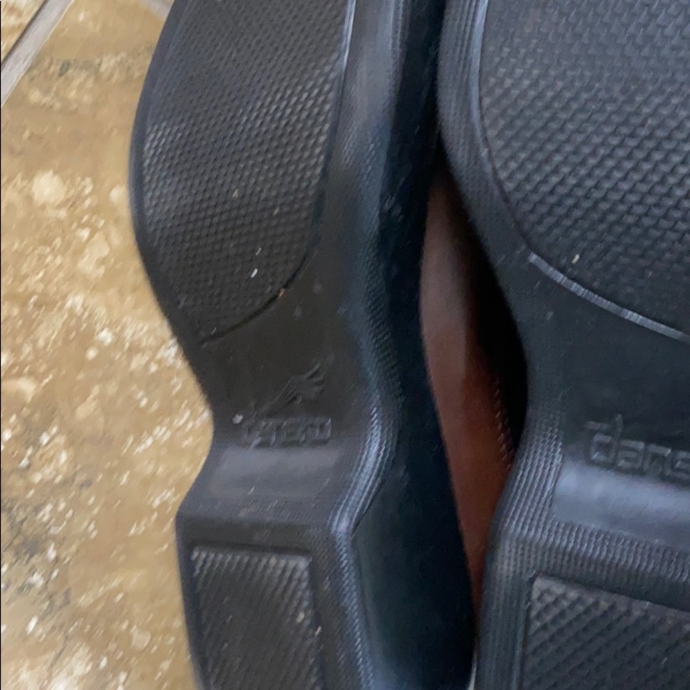 Shoes - Picture 4 of 4